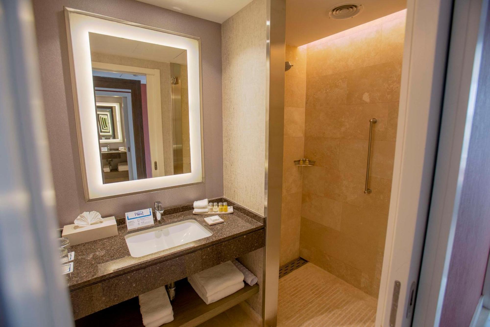 Hilton Pilar 4*