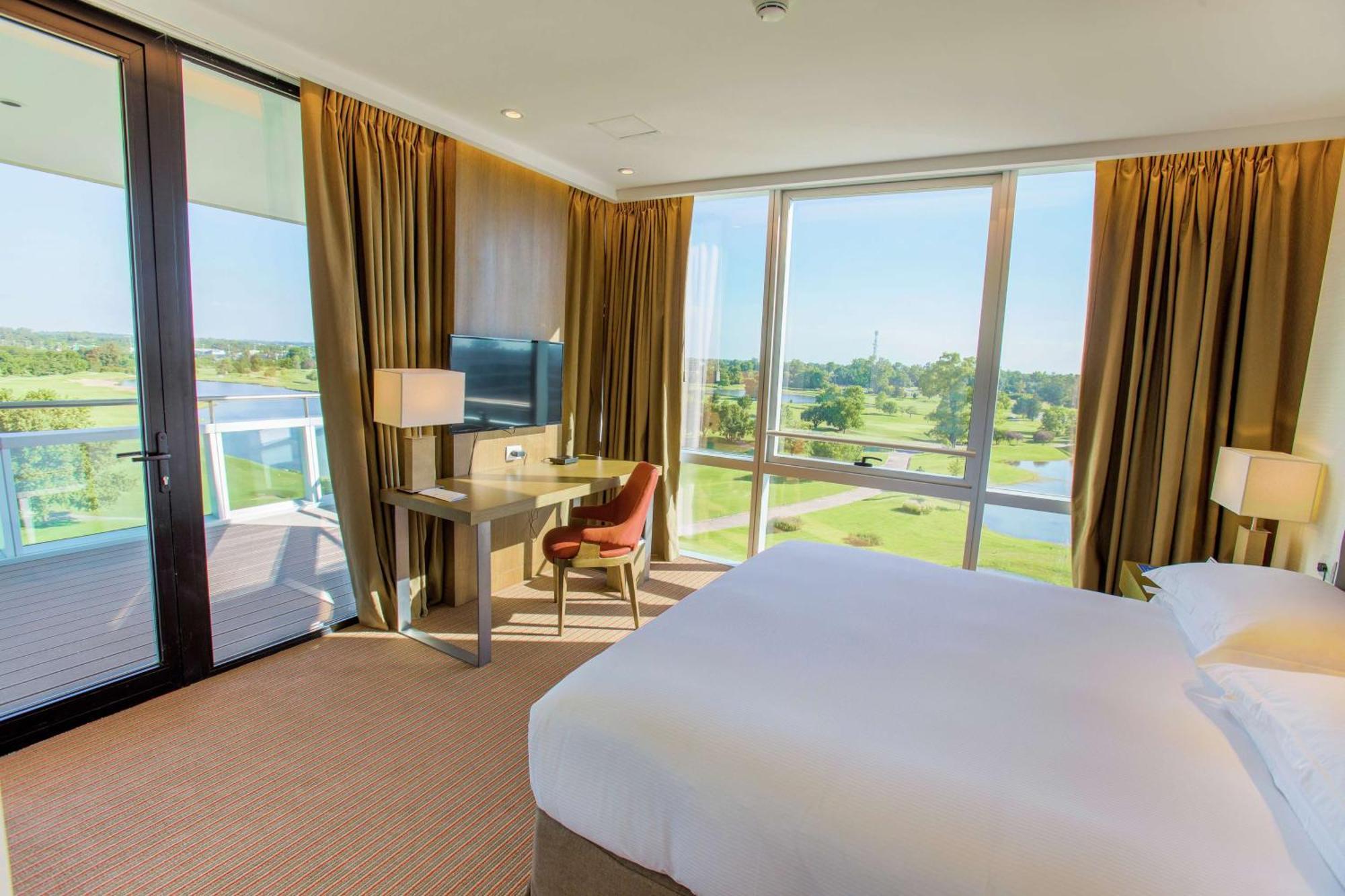 Hotel Hilton Pilar