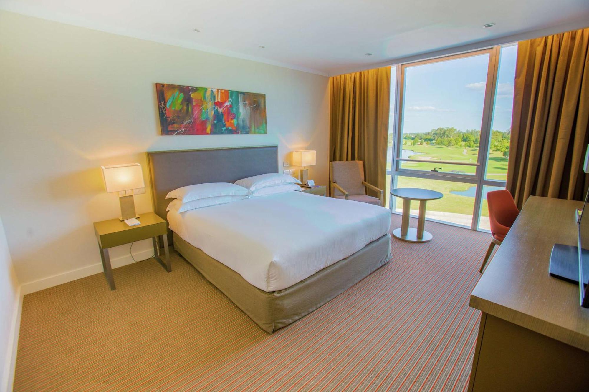 Hilton Pilar 4*